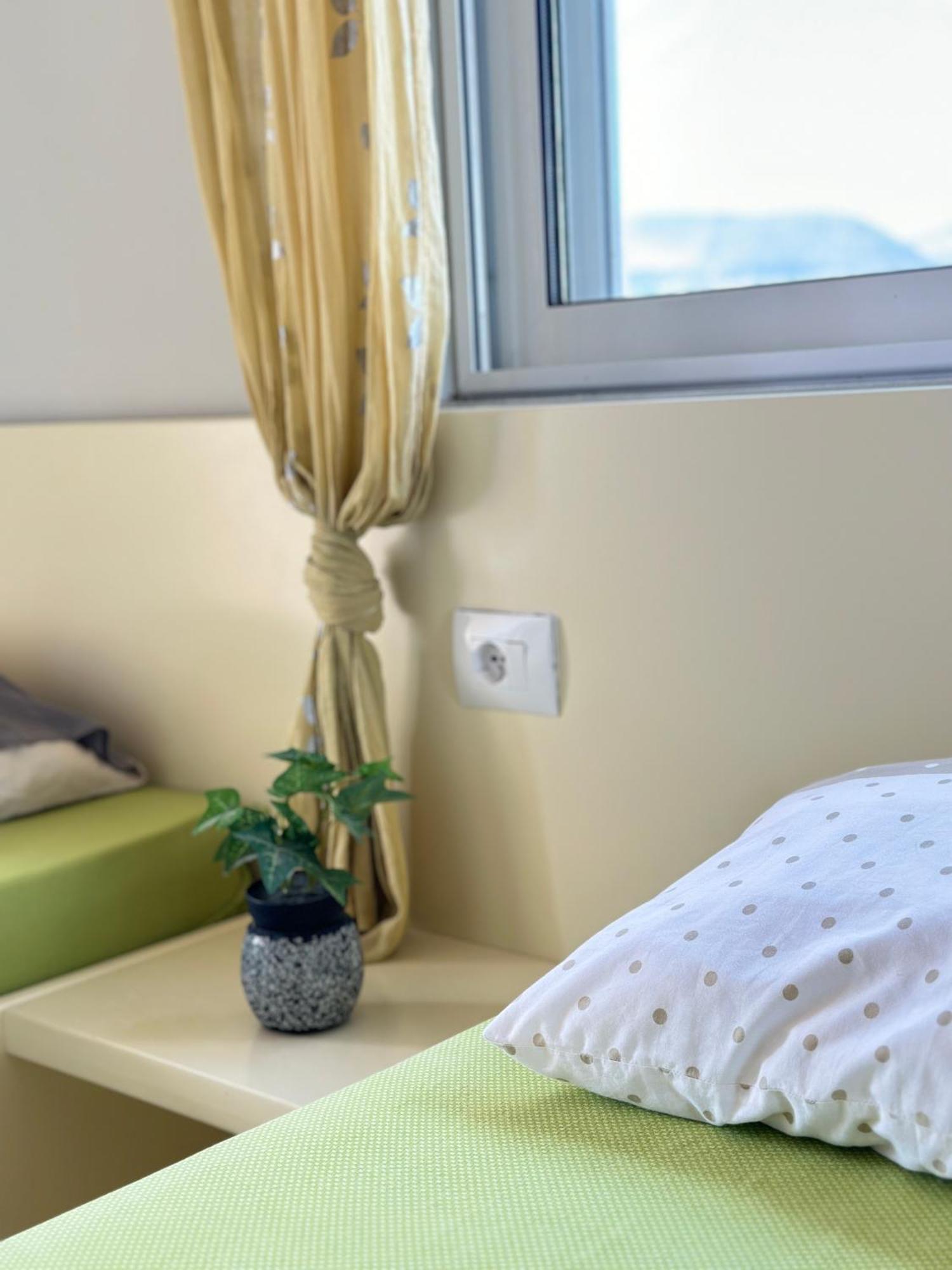 ساراندا Design Sea View Apartment المظهر الخارجي الصورة