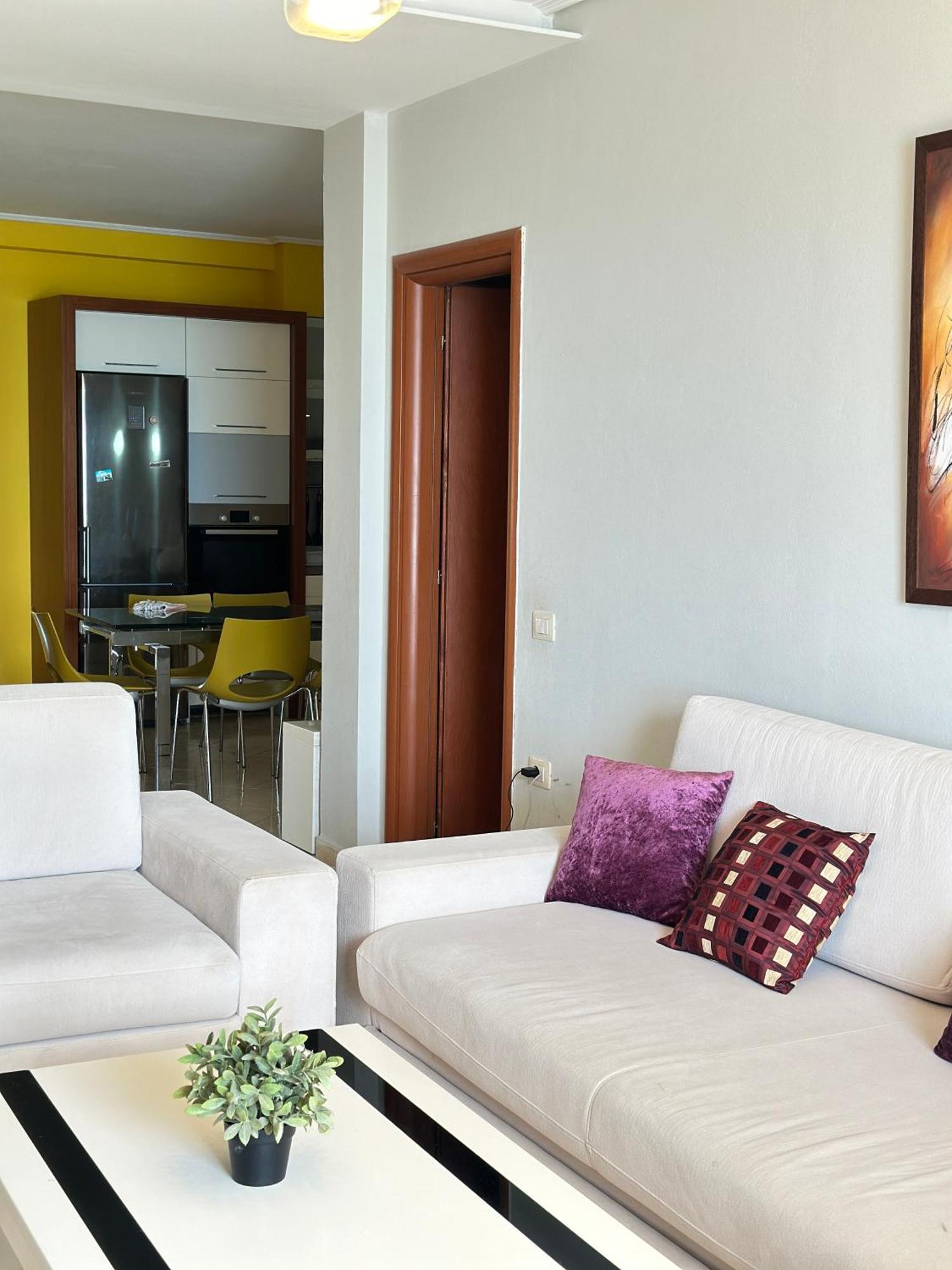 ساراندا Design Sea View Apartment المظهر الخارجي الصورة