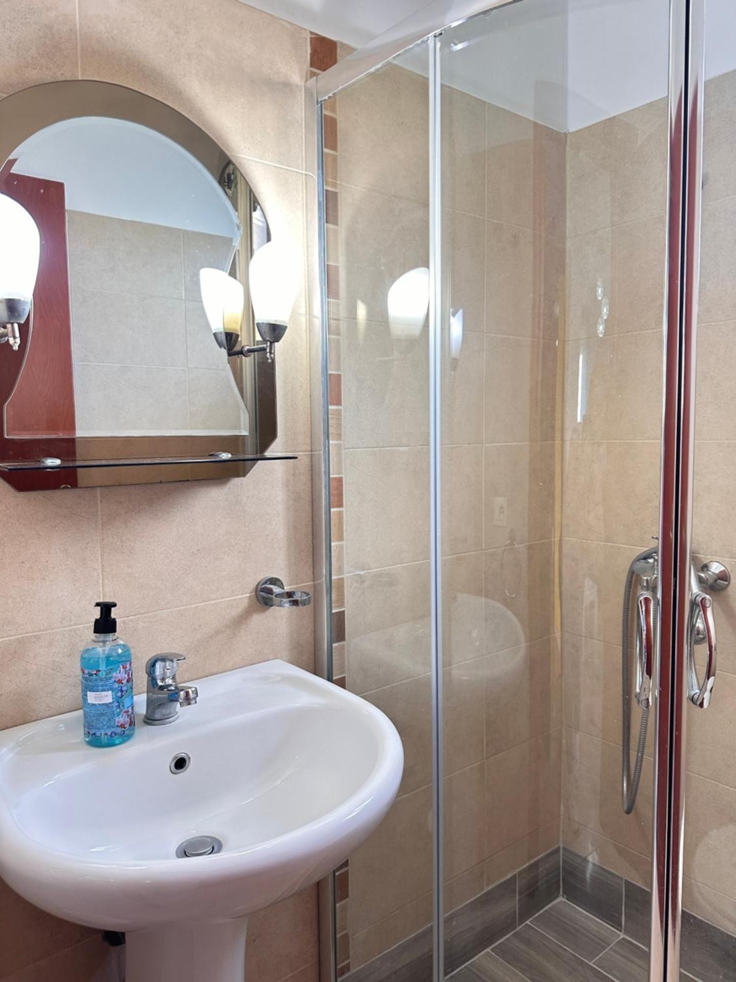 ساراندا Design Sea View Apartment المظهر الخارجي الصورة