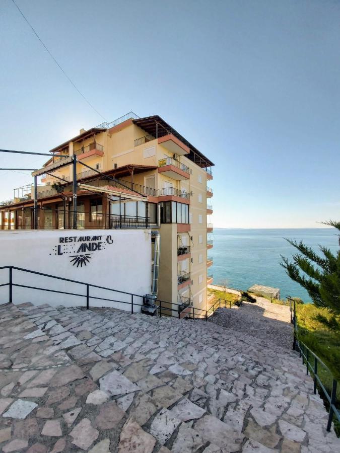 ساراندا Design Sea View Apartment المظهر الخارجي الصورة